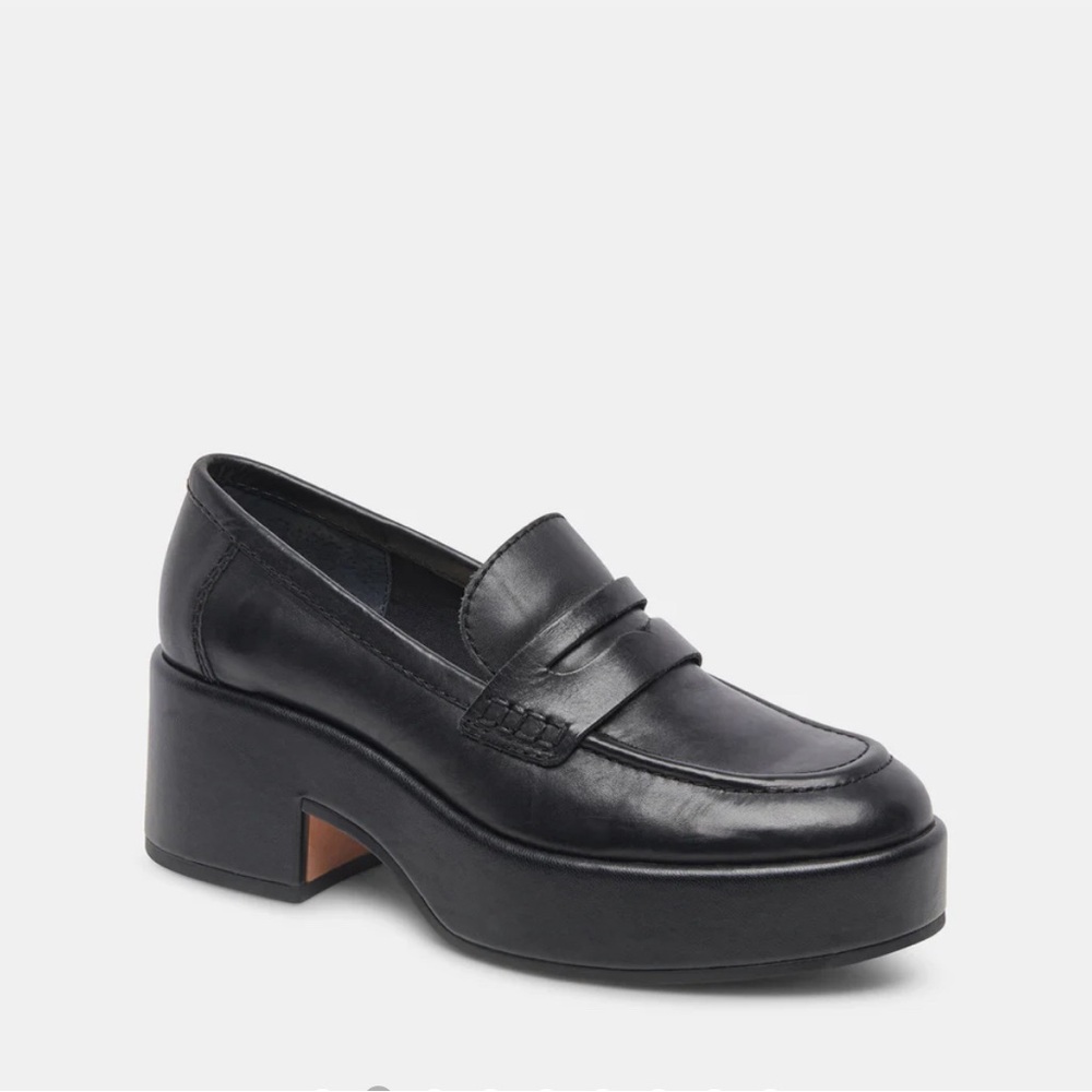 Dolce Vita Black Shoes - Size 6.5 EUC